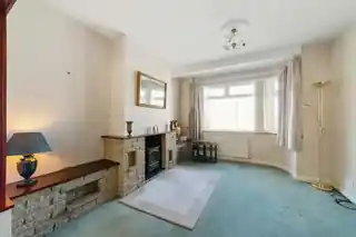 42 Love Lane, photo 2