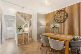 42 Merton Road, photo 2