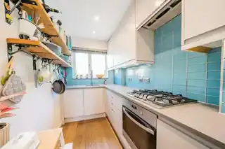 42 Pincott Place, photo 3