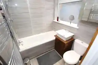 42 Riverside Road, photo 4