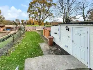 42 Riverside Road, photo 2