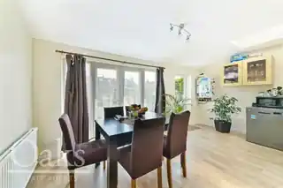 42 Rosemead Avenue, photo 2