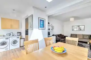 42 Woodfield Way, photo 4