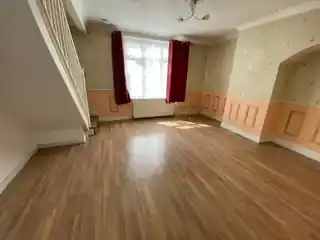 420 Goresbrook Road, photo 2