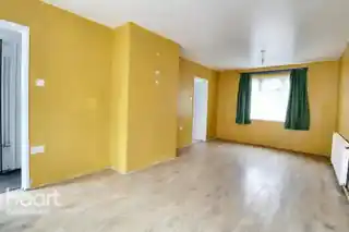 423 Bastable Avenue, photo 4