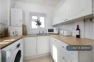 428 Rochester Way, photo 2