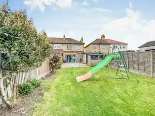 429 Green Lane, photo 3