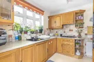 429 Hurst Road, photo 3