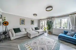 42A Eaton Drive, photo 2