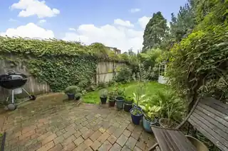 42A Eaton Drive, photo 3
