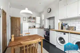 42A Manor Park Road, photo 3