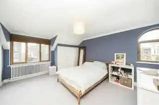 43 Adelaide Avenue, photo 3