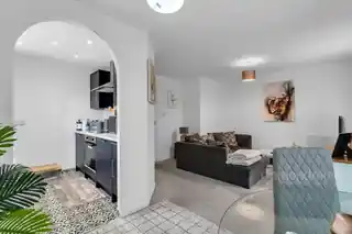 43 Avondale Gardens, photo 4