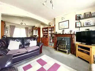 43 Avondale Road, photo 2