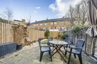 43 Basevi Way, photo 3