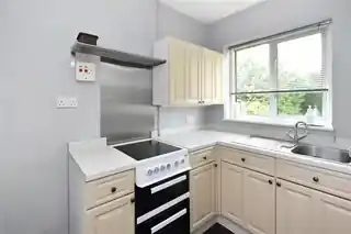 43 Braemar Avenue, photo 3