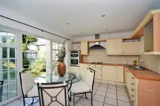 43 Chadwick Place, photo 3