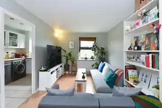 43 Edmeston Close, photo 4