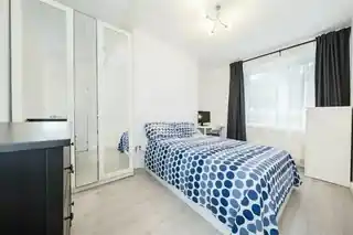 43 Elim Estate, photo 4