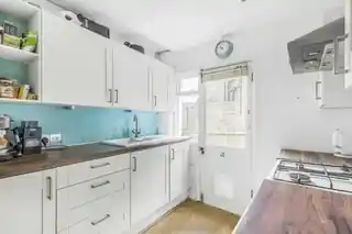 43 Elmsleigh Road, photo 3