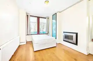 43 Gassiot Road, photo 4