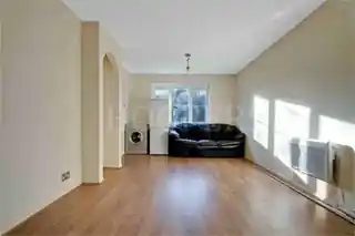 43 Kingfisher Way, photo 2
