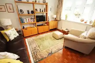 43 Lantern Close, photo 2