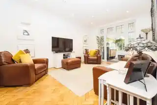 43 Parkway, photo 4
