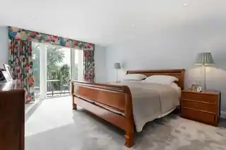 43 Ridgeway Gardens, photo 2
