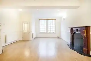 43 Senrab Street, photo 2