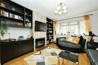 43 Sheringham Avenue, photo 3