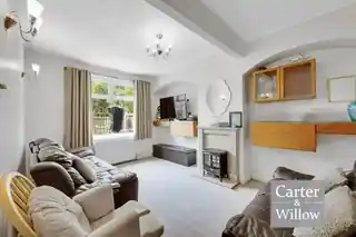 43 Talbot Road, photo 3