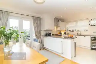 43 Tudor Road, photo 4