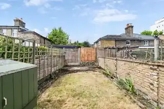43 Victoria Road, photo 2