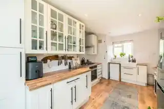 43 Villiers Close, photo 3