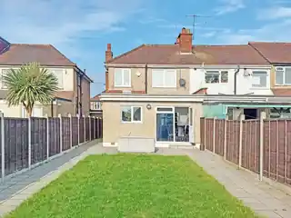 43 Warden Avenue, photo 2