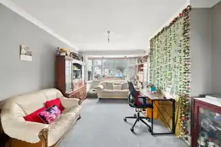 43 Warley Road, photo 3