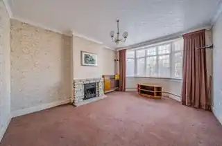 43 Whitgift Avenue, photo 2