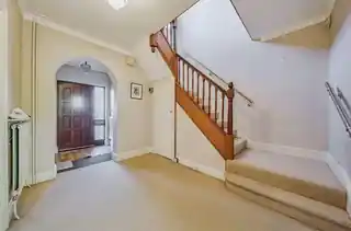 43 Whitgift Avenue, photo 4
