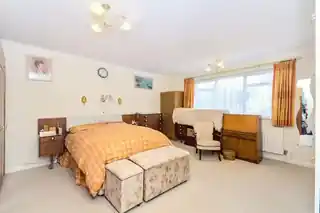 43A Faygate Crescent, photo 4