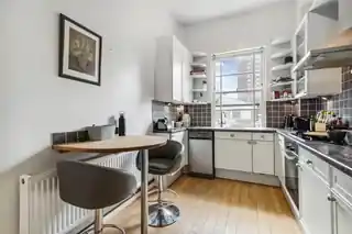 43B Princess Road, photo 3