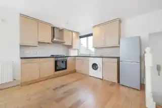 43C Shandon Road, photo 3