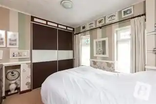 44 Alibon Road, photo 3