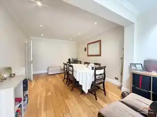 44 Alicia Avenue, photo 2