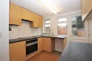 44 Baldwyns Road, photo 3