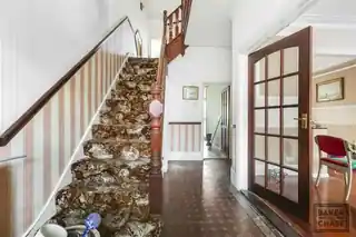 44 Belsize Avenue, photo 2