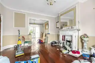 44 Belsize Avenue, photo 3