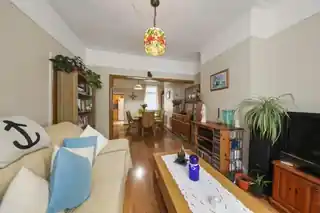 44 Calverton Road, photo 2