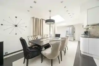 44 Canterbury Road, photo 2