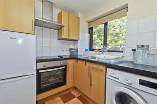 44 Frankswood Avenue, photo 3